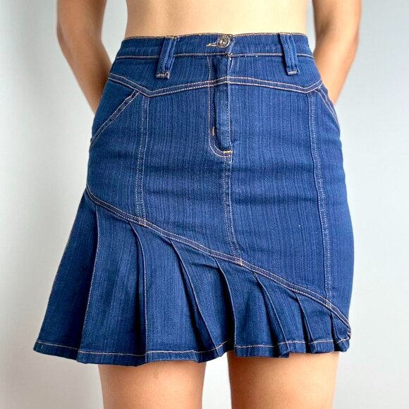 Y2K Denim Pleated Mini Skirt - Picture 11 of 15